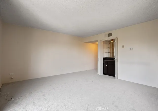 Photo 3 of Single family home for sale at 972 E California #307, Pasadena, CA 91106 | MLS# SB26109557 | Listing updated on 2026-09-29