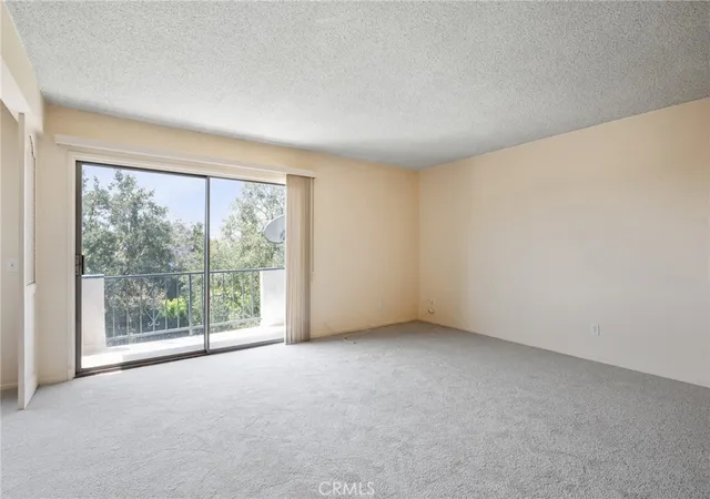 Photo 4 of Single family home for sale at 972 E California #307, Pasadena, CA 91106 | MLS# SB26109557 | Listing updated on 2026-09-29