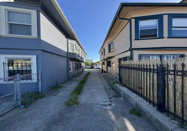 4th image of 2251 Foothill Blvd, Oakland, CA 94606 | MLS# 41135353