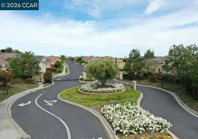 Photo 4 of Sale Pending at 1765 Merlot Cir, Brentwood, CA 94513 | MLS# 41135356 | Listing updated on 2026-09-18