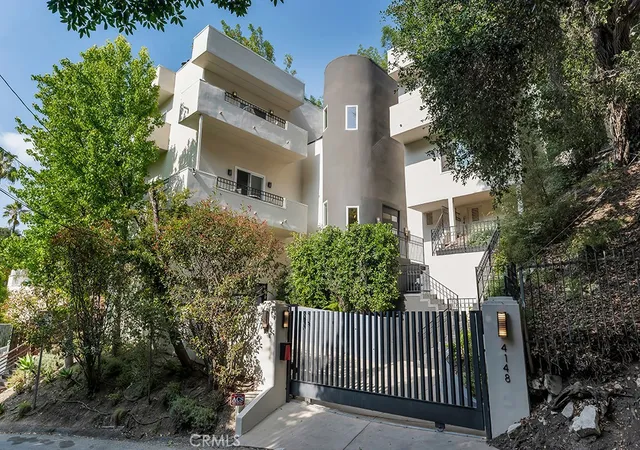 Homes for sale in Studio City, CA | 4148 Sunswept Dr, Studio City, CA 91604 | MLS# SR26109500