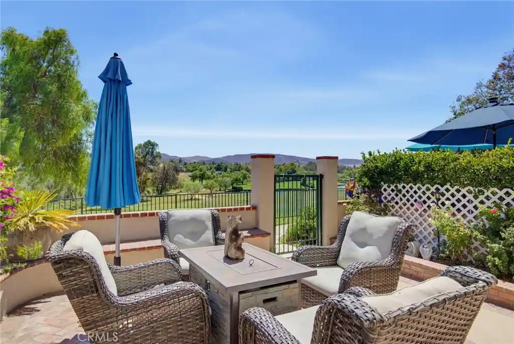 Photo 1 of Sale Pending at 334 Country Clb #C, Simi Valley, CA 93065 | MLS# BB26106315 | Listing updated on 2026-10-17