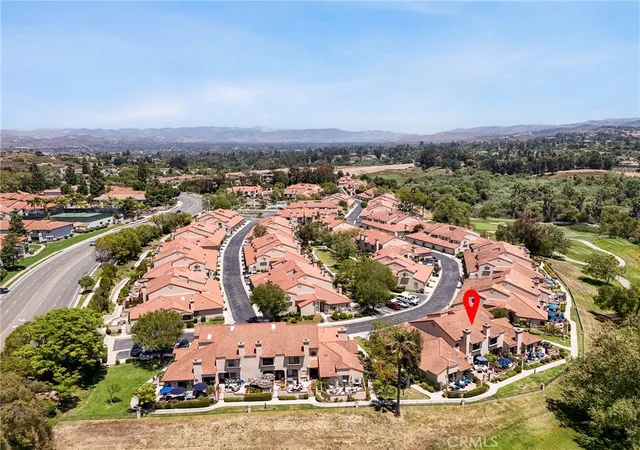 Homes for sale in Simi Valley, CA | 334 Country Club, Simi Valley, CA 93065 | Houzeo