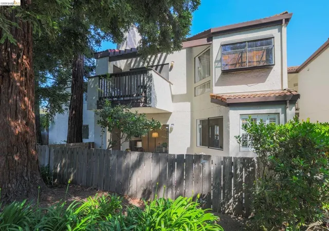 1st image of 21062 Gary Dr #118, Castro Valley, CA 94546 | MLS# 41135359
