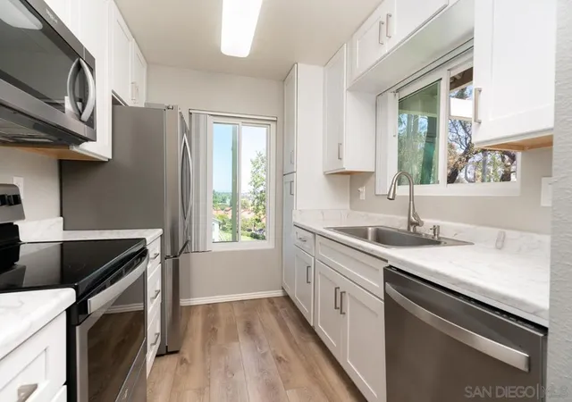 4th image of 663 Diamond Wy, Vista, CA 92083