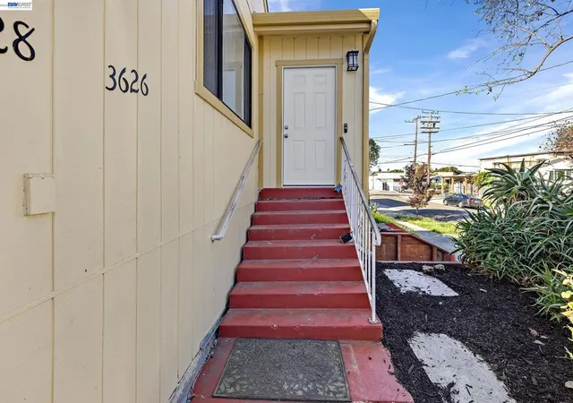 3rd image of A Midvale Ave, Oakland, CA 94602 | MLS# 41135363