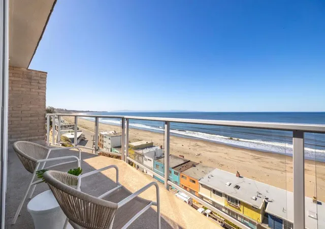 Homes for sale in Aptos, CA | 230 Rio Del Mar Blvd #K, Aptos, CA 95003 | MLS# ML82047943
