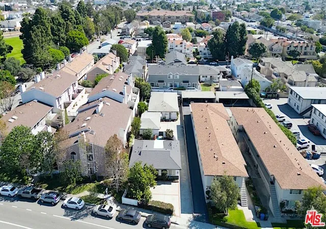 2nd image of 2730 Arlington Ave #B, Torrance, CA 90501 | MLS# 26836525