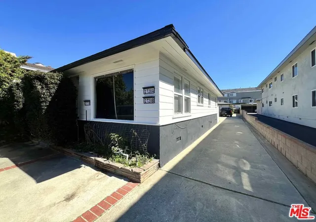 6th image of 2730 Arlington Ave #B, Torrance, CA 90501 | MLS# 26836525