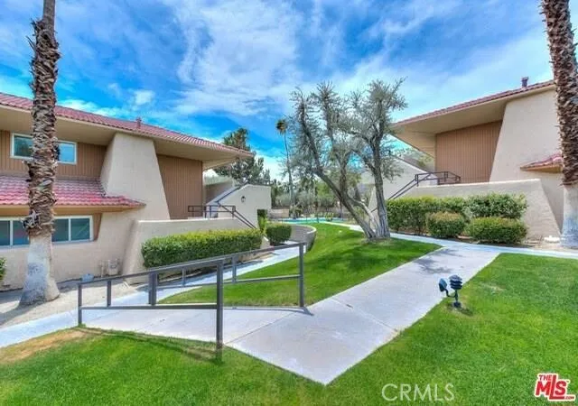 2nd image of 420 N Villa Ct #211, Palm Springs, CA 92262 | MLS# OC26066565