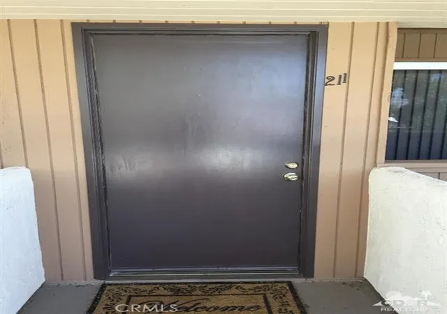 3rd image of 420 N Villa Ct #211, Palm Springs, CA 92262 | MLS# OC26066565