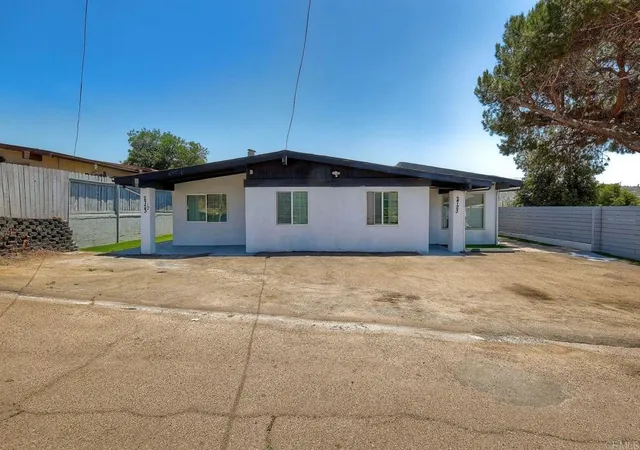 Homes for sale in Spring Valley, CA | 2723 Tish Court, Spring Valley, CA 91977 | Houzeo