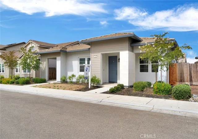 3rd image of 390 Traverse S, Madera, CA 93636 | MLS# FR26109837