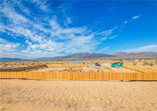 Homes for sale in 29 Palms, CA | 5226 Henry Rd, 29 Palms, CA 92277 | MLS# JT26107470