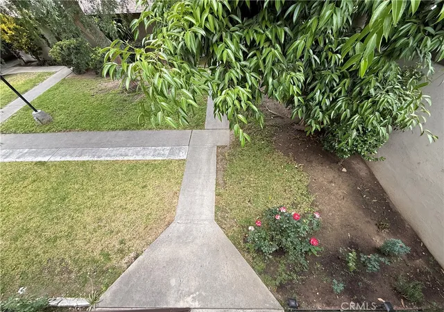 Photo 2 of Condo for sale at 521 S Lyon #85, Santa Ana, CA 92701 | MLS# OC26108434 | Listing updated on 2026-09-16