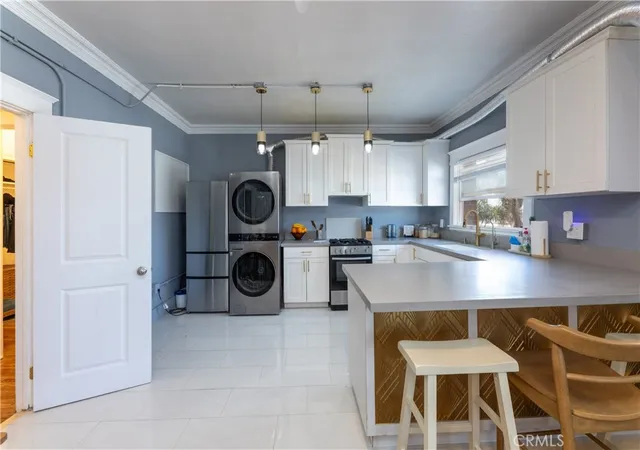 Photo 1 of Condo for sale at 800 Pacific Ave #305, Long Beach, CA 90813 | MLS# PW26103302 | Listing updated on 2026-10-06