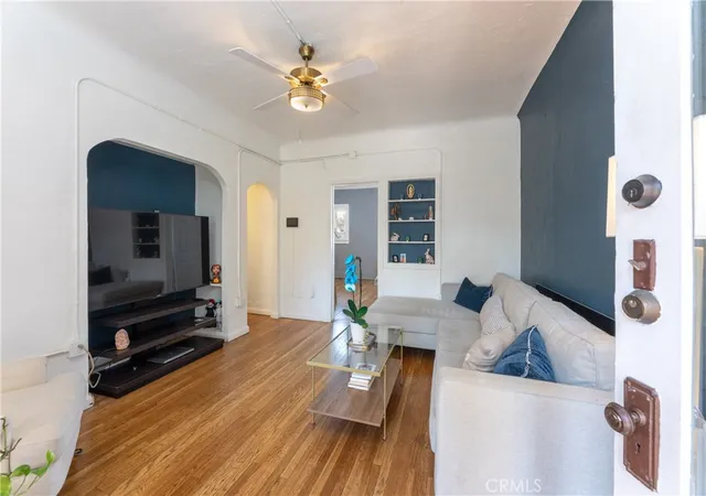 Photo 3 of Condo for sale at 800 Pacific Ave #305, Long Beach, CA 90813 | MLS# PW26103302 | Listing updated on 2026-10-06