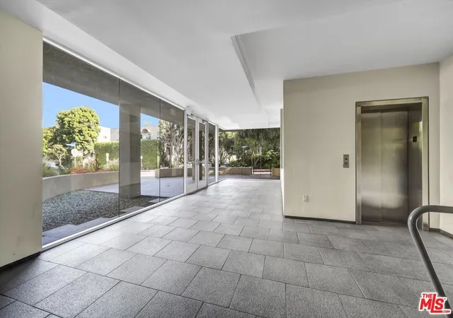 3rd image of 9005 Cynthia St, West Hollywood, CA 90069