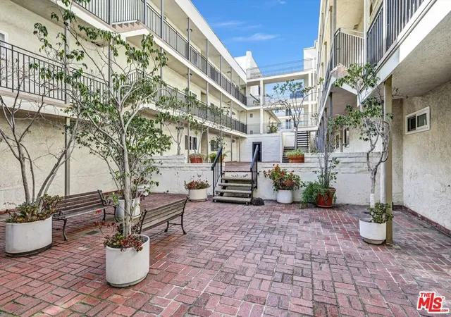 4th image of 9005 Cynthia St, West Hollywood, CA 90069