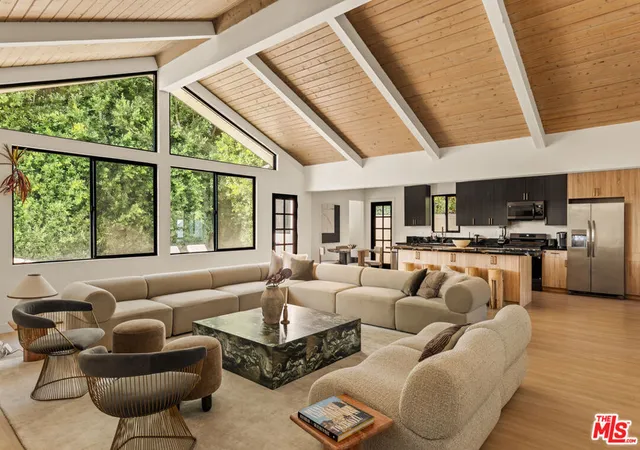 1st image of 14011 Magnolia Blvd, Sherman Oaks, CA 91423 | MLS# 26836679