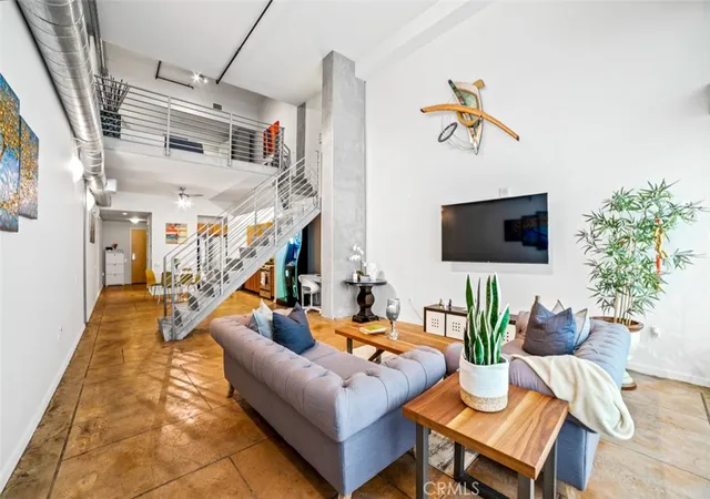 Photo 4 of Sale Pending at 350 11th Avenue #133, San Diego, CA 92101 | MLS# TR26098944 | Listing updated on 2026-09-10