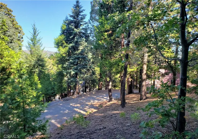 1st image of 330 Castle Gate Rd, Lake Arrowhead, CA 92352 | MLS# IG26089839