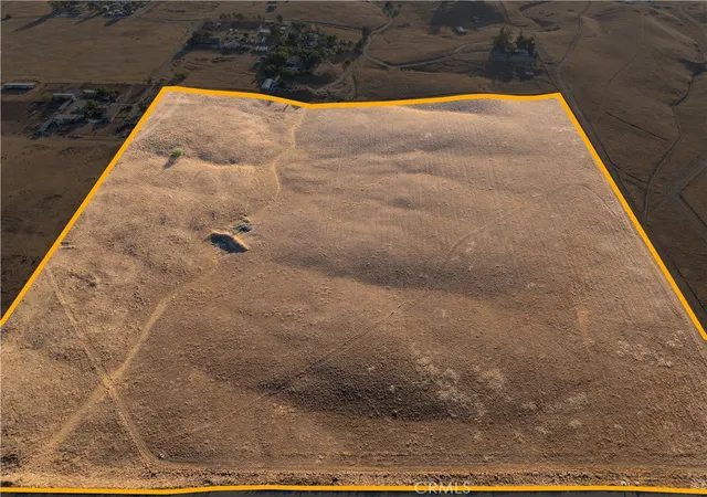 Land for sale at 7000 Valley Ln, Bakersfield, CA 93306 | MLS# SR26110021