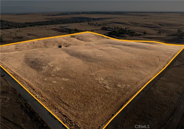 Photo 2 of Land for sale at 7000 Valley Ln, Bakersfield, CA 93306 | MLS# SR26110021 | Listing updated on 2026-05-20
