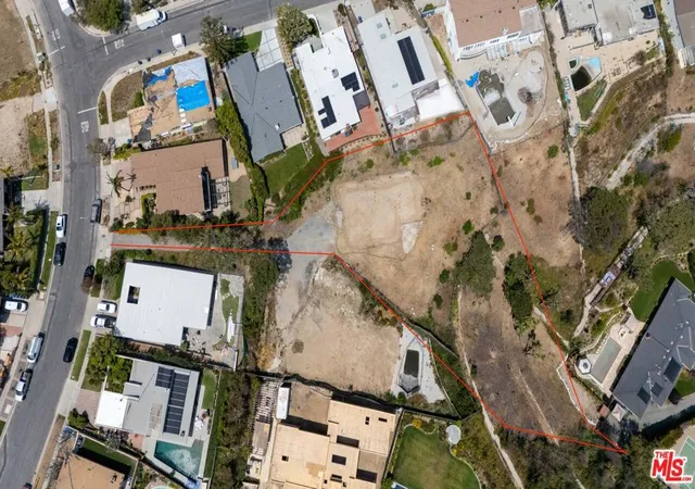 Photo 3 of Land for sale at 3440 Cloudcroft Dr, Malibu, CA 90265 | MLS# 26671881 | Listing updated on 2026-09-28