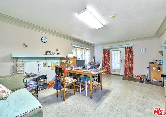 Photo 3 of Single family home for sale at 1522 Crenshaw Blvd, Los Angeles, CA 90019 | MLS# 26833947 | Listing updated on 2026-05-27