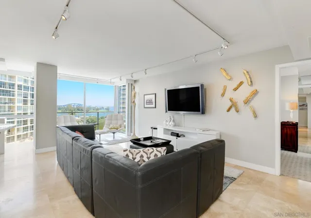 2nd image of 1760 Avenida Del Mundo #510, Coronado, CA 92118 | MLS# 260012222SD