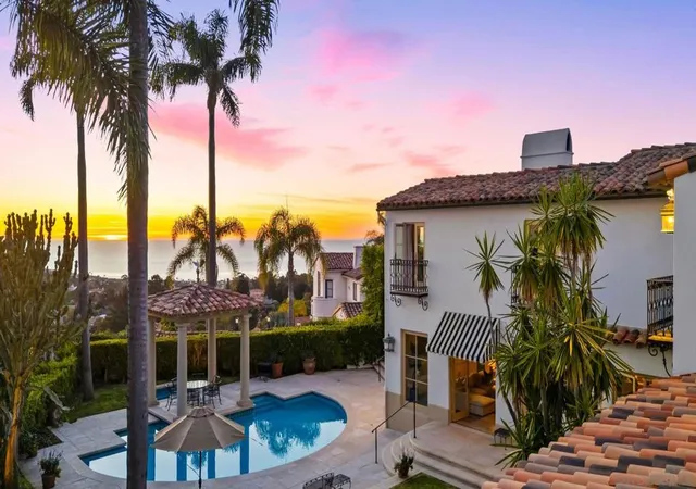 3rd image of 6692 La Jolla Scenic Dr S, La Jolla, CA 92037 | MLS# 260012230SD