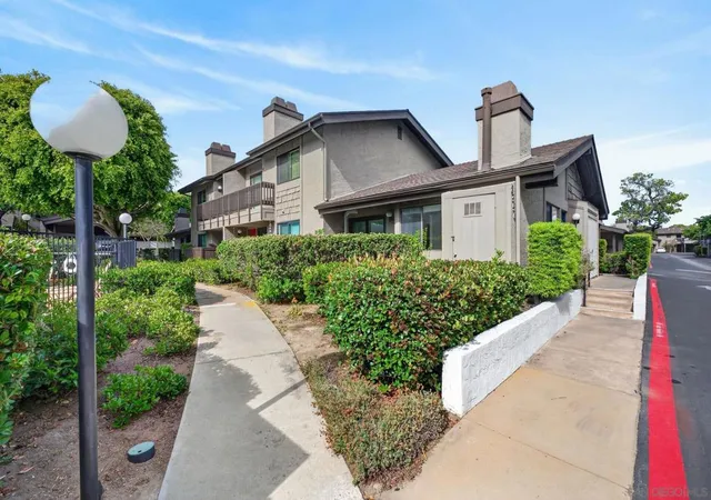4th image of 8356 Via Sonoma #D, La Jolla, CA 92037 | MLS# 260012232SD