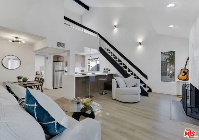 5th image of 8221 Langdon Ave #208, Van Nuys, CA 91406 | MLS# 26836703