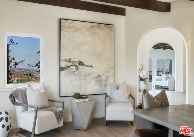 4th image of 8300 Grand View Dr, Los Angeles, CA 90046 | MLS# 26836871