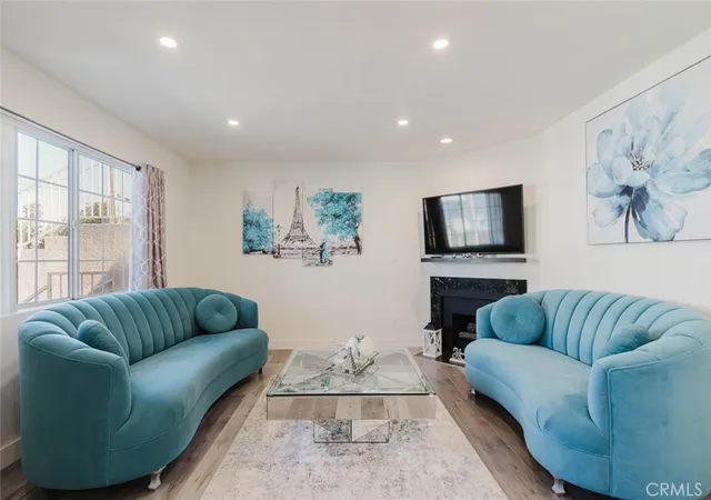 5th image of 10128 Hillhaven Ave #101, Tujunga, CA 91042 | MLS# GD26110374