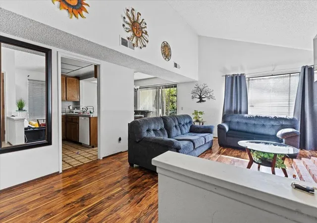 4th image of 10430 Crosscreek Ter, San Diego, CA 92131 | MLS# 260012248SD