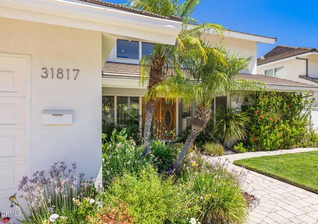 Homes for sale in Westlake Village, CA | 31817 Tynebourne Ct, Westlake Village, CA 91361 | MLS# V1-36539