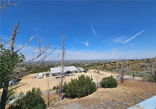17th image of 2831 Cygnet, Pinon Hills, CA 92372 | MLS# IV26099635