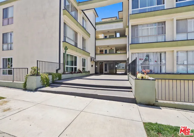 3rd image of 500 Evergreen St #306, Inglewood, CA 90302 | MLS# 26837017