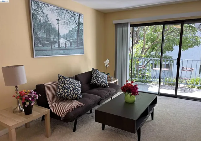Photo 3 of Condo for sale at 1055 N Capitol Ave #184, San Jose, CA 95133 | MLS# 41135481 | Listing updated on 2026-10-06