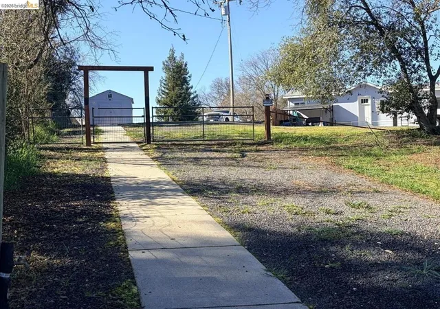 Photo 3 of Manufactured home for sale at 10269 Donovan St, Jamestown, CA 95327 | MLS# 41122480 | Listing updated on 2026-10-09