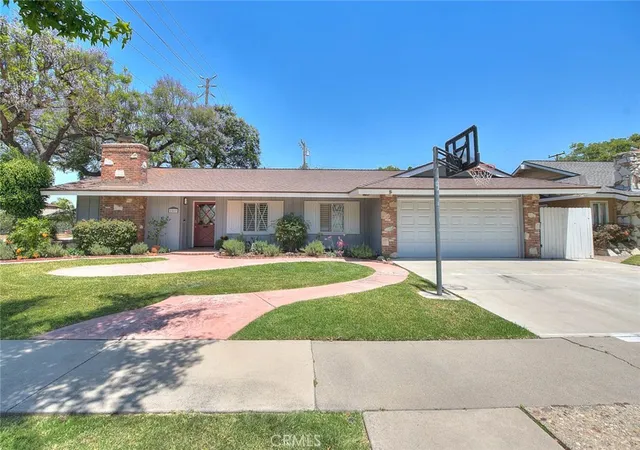 Photo 1 of Single family home for sale at 1517 East 19th, Santa Ana, CA 92705 | MLS# CV26110553 | Listing updated on 2026-10-12