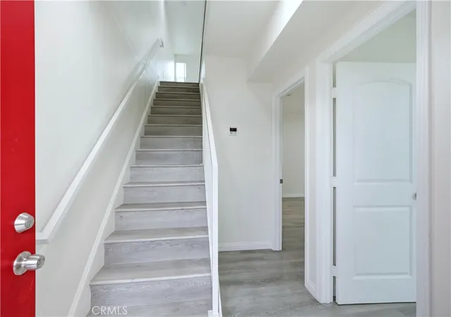 Photo 3 of Townhouse for sale at 6919 S Menlo, Los Angeles, CA 90044 | MLS# PW26110536 | Listing updated on 2026-10-02