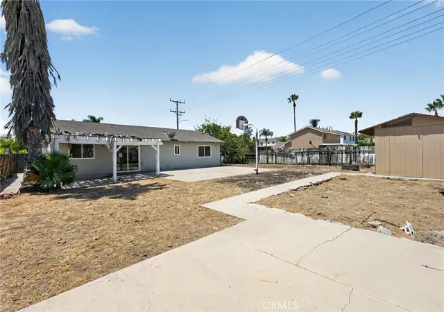 Photo 3 of Sale Pending at 498 Serrana, Perris, CA 92570 | MLS# MC26110582 | Listing updated on 2026-10-12