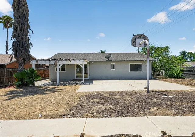 Photo 3 of Sale Pending at 498 Serrana, Perris, CA 92570 | MLS# MC26110582 | Listing updated on 2026-10-12