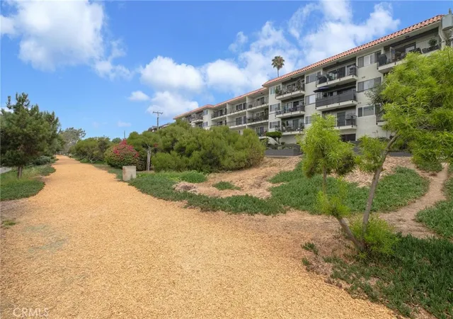 34th image of 1720 Ardmore Avenue #224, Hermosa Beach, CA 90254 | MLS# SB26110062