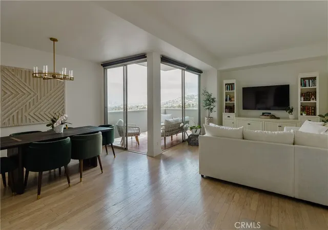 3rd image of 7250 Franklin Ave #1008, Los Angeles, CA 90046 | MLS# SR26110376
