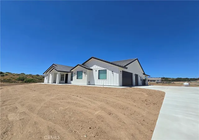 Homes for sale in Oak Hills, CA | 6224 Outpost, Oak Hills, CA 92344 | MLS# IV26096390