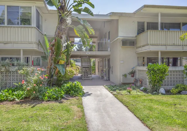 Homes for sale in Laguna Woods, CA | 353 Ave Sevilla #C, Laguna Woods, CA 92637 | MLS# OC26110540